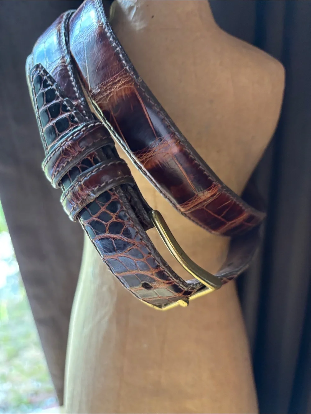 CROOKHORN DAVIS American, alligator belt